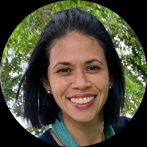 Angela Hernández