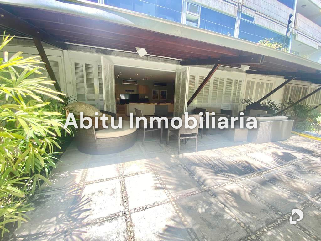 Apartamento en Camurí Grande, Naiguatá