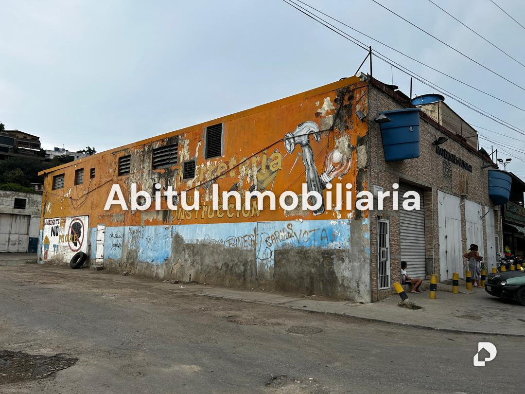Local comercial en Catia La Mar