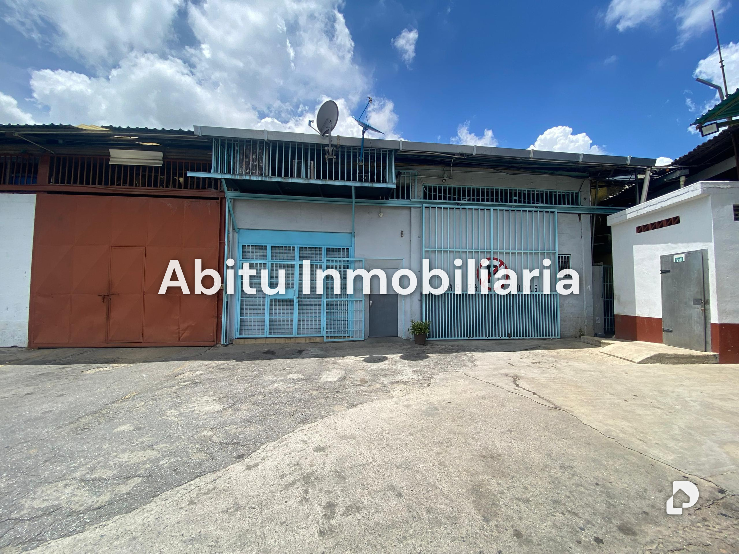 Local comercial en Carrizal, Altos Mirandinos