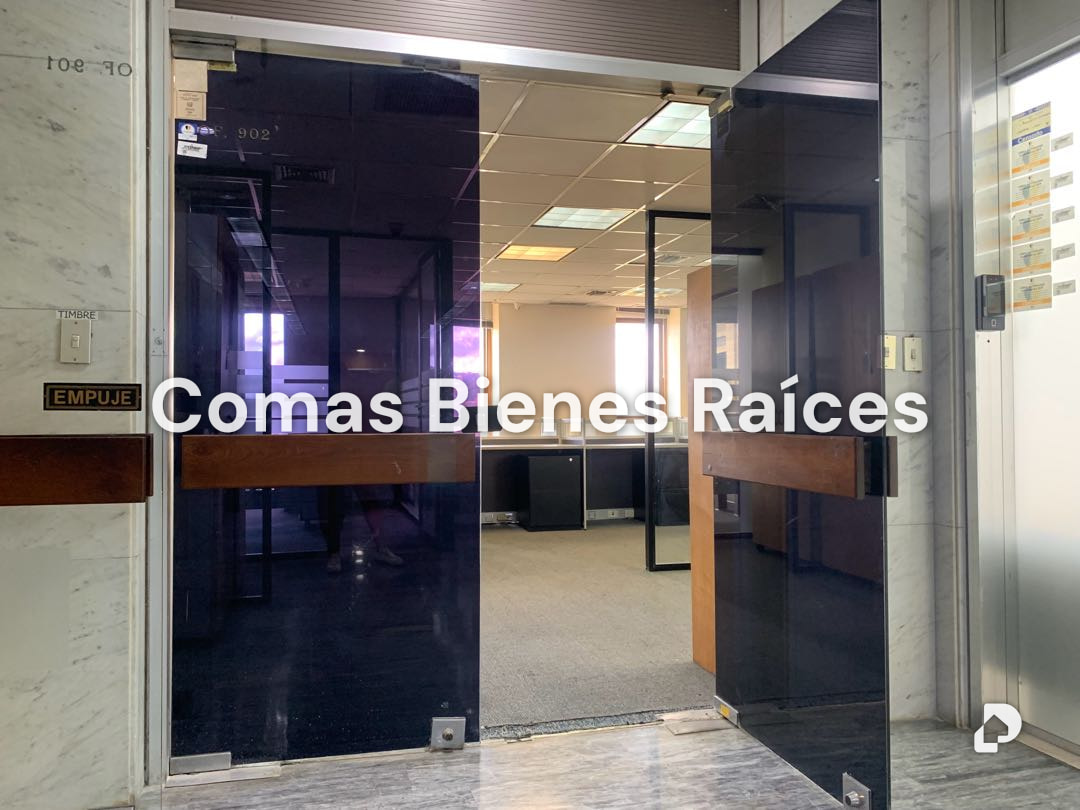Oficina en Los Palos Grandes, Caracas
