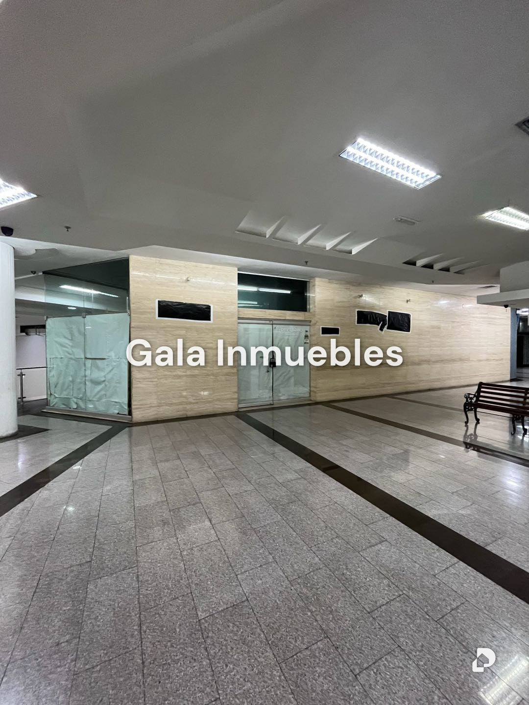 Local comercial en El Cafetal, Caracas