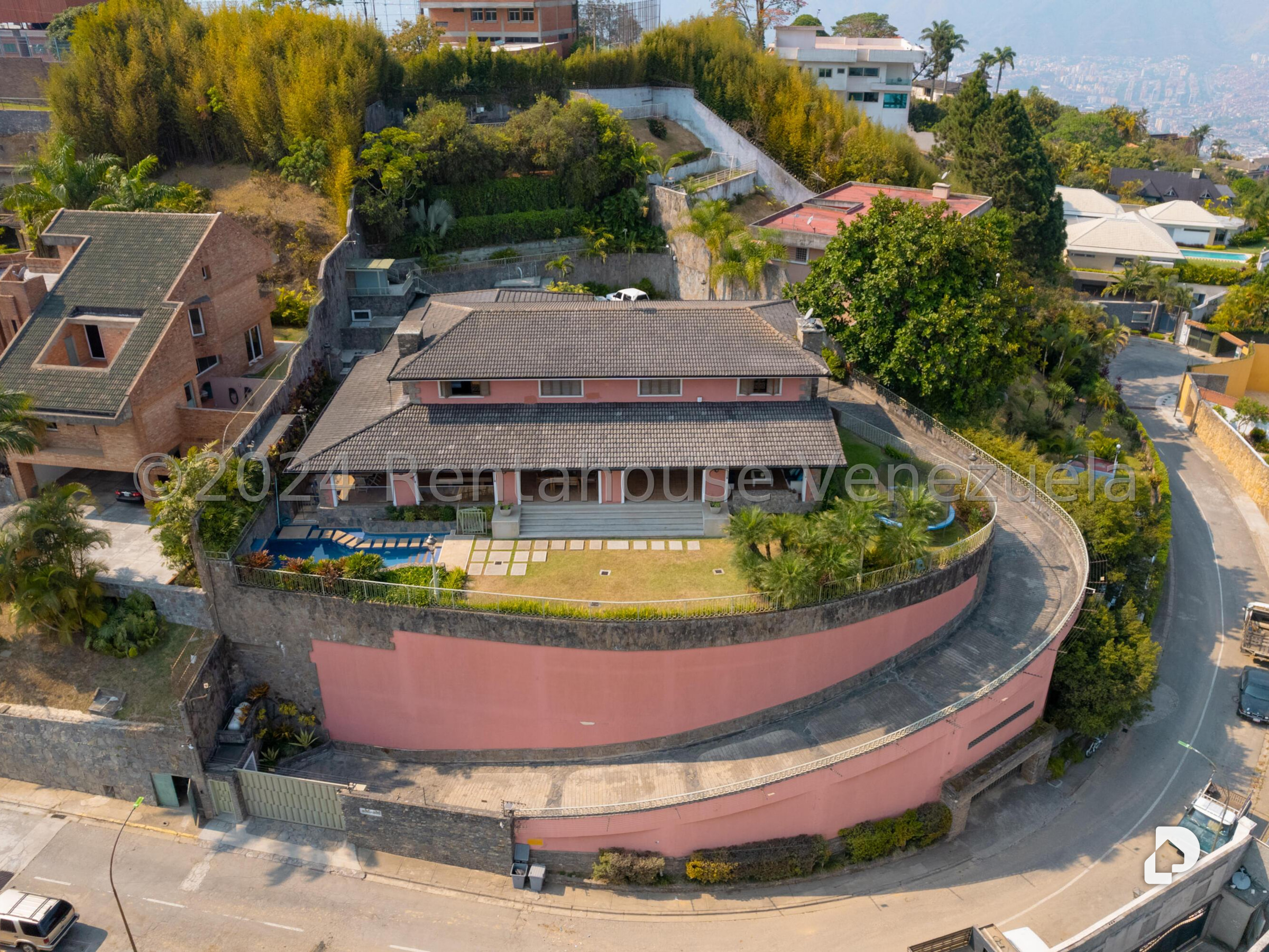 Casa en La Lagunita Country Club, Caracas