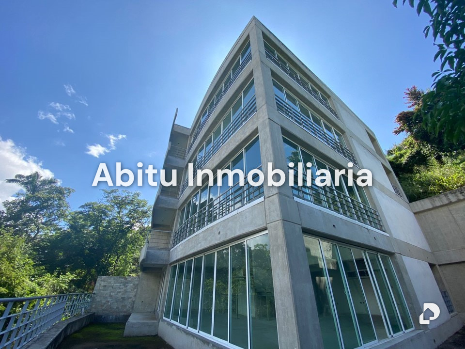 Edificio en Chuao, Caracas