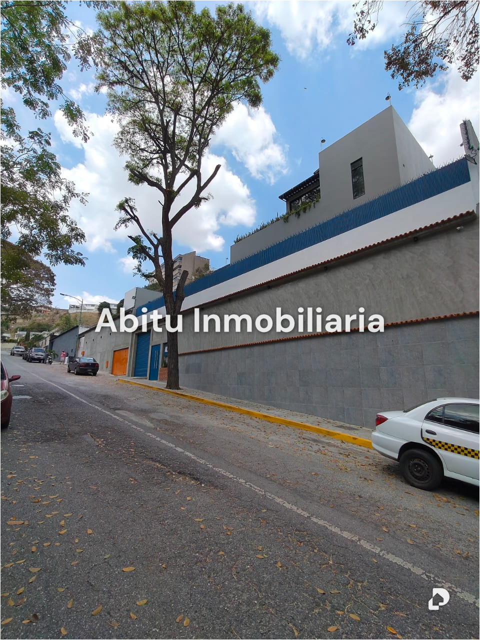 Edificio en Colinas de Bello Monte, Caracas