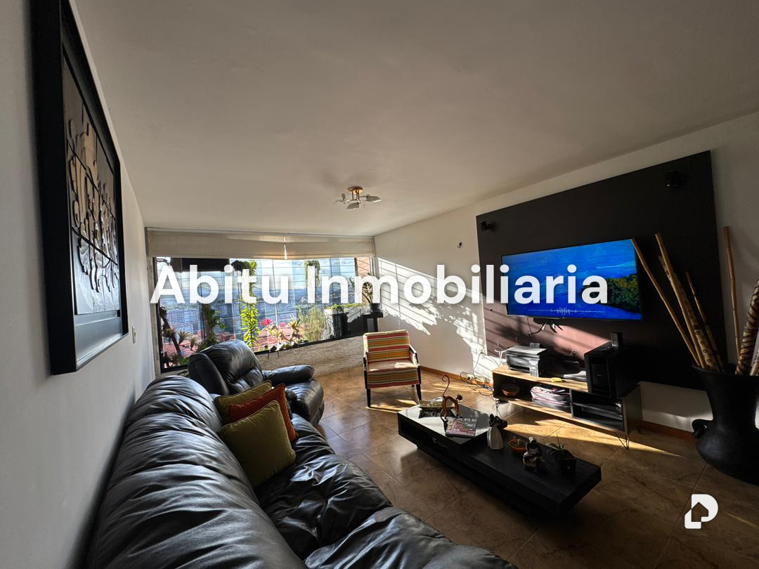 Apartamento en Colinas de La Tahona, Caracas