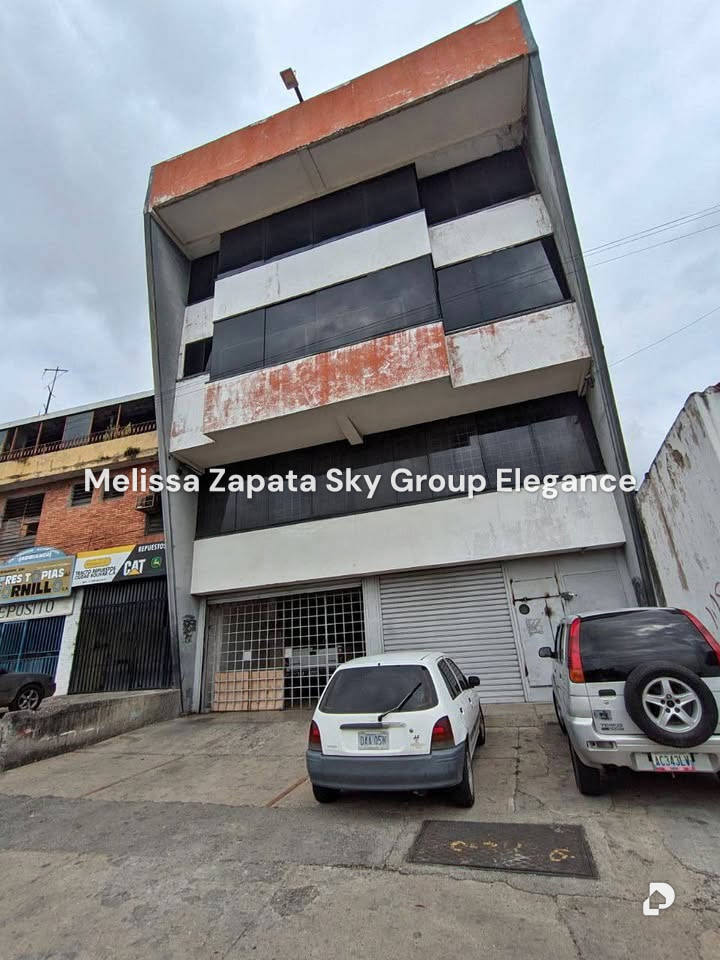 Edificio en Av. Libertador, Barquisimeto