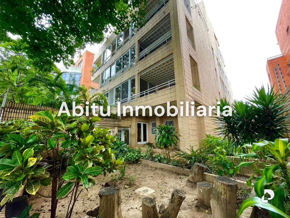 Edificio en La Castellana, Caracas