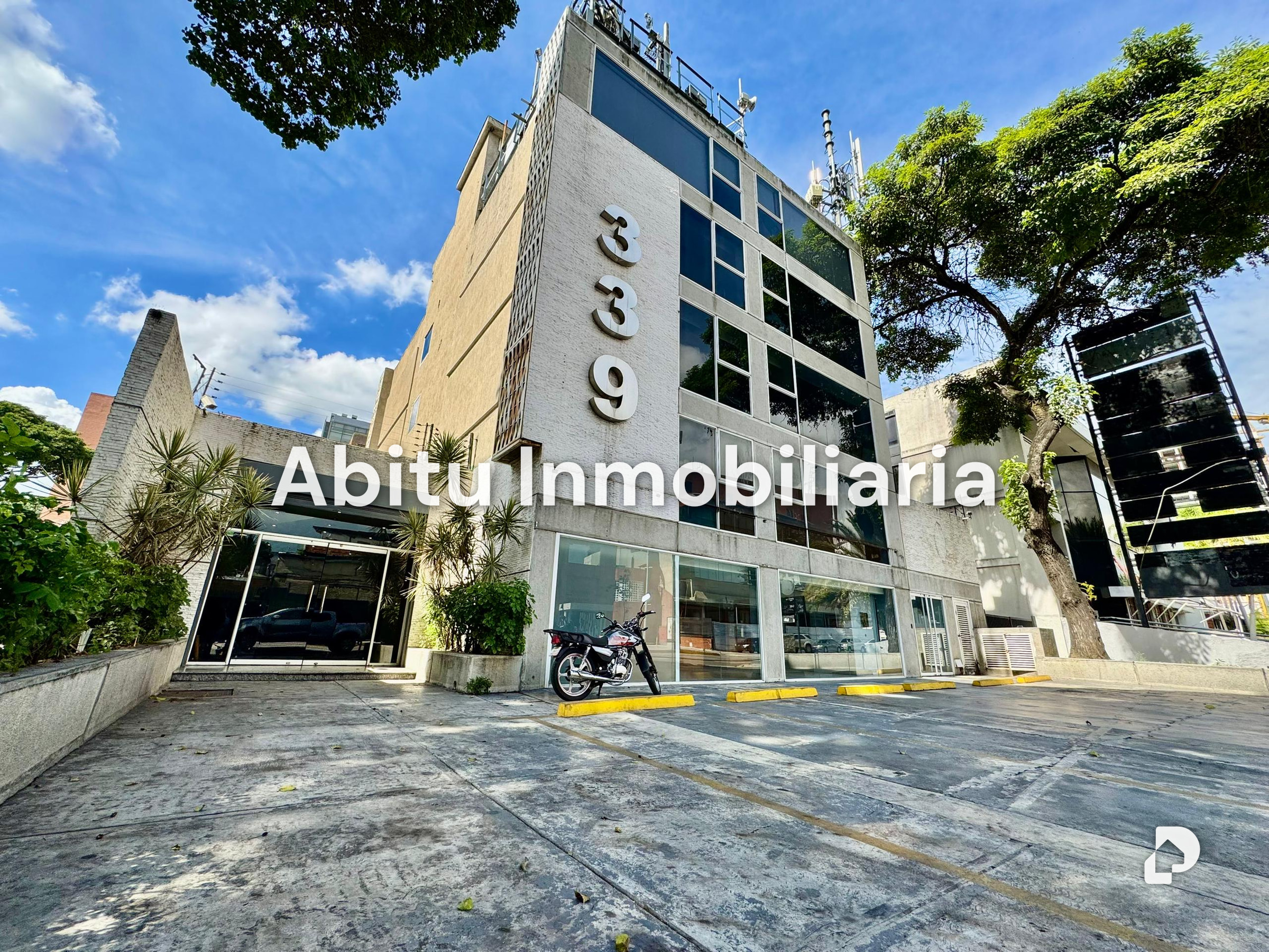 Edificio en Las Mercedes, Caracas