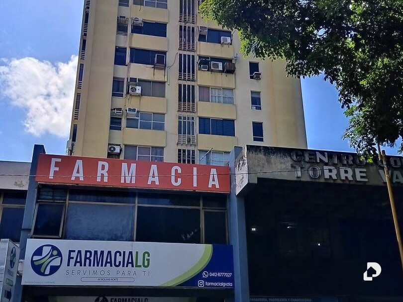 Local comercial en Parroquia Urbana San José, Valencia