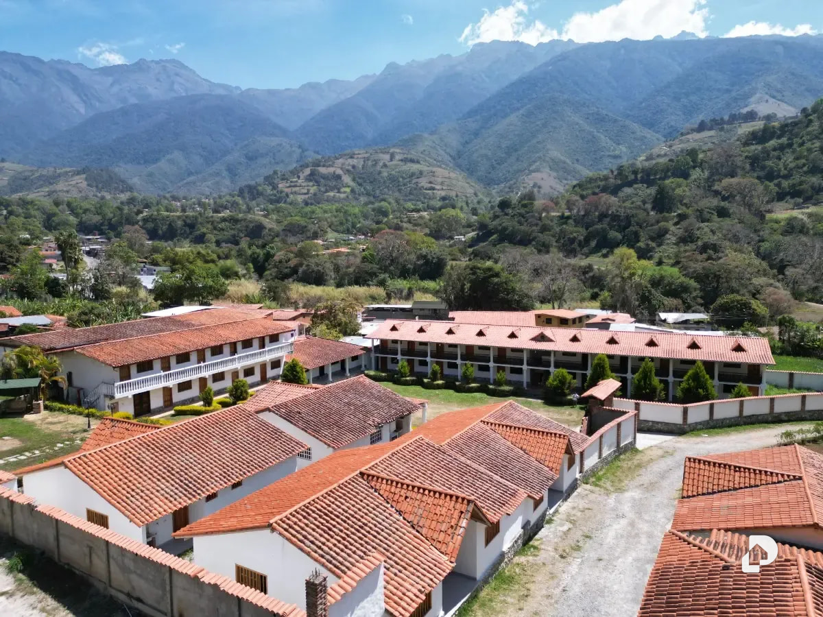 Edificio en Los Llanitos, Tabay