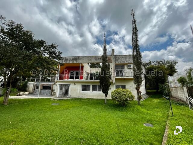 Casa en La Lagunita Country Club, Caracas