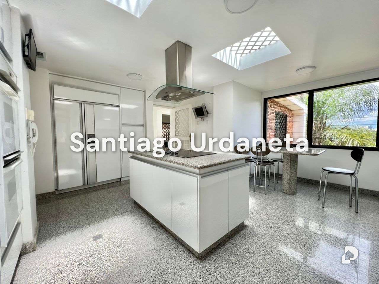 House in Lomas de Las Mercedes, Caracas – 9