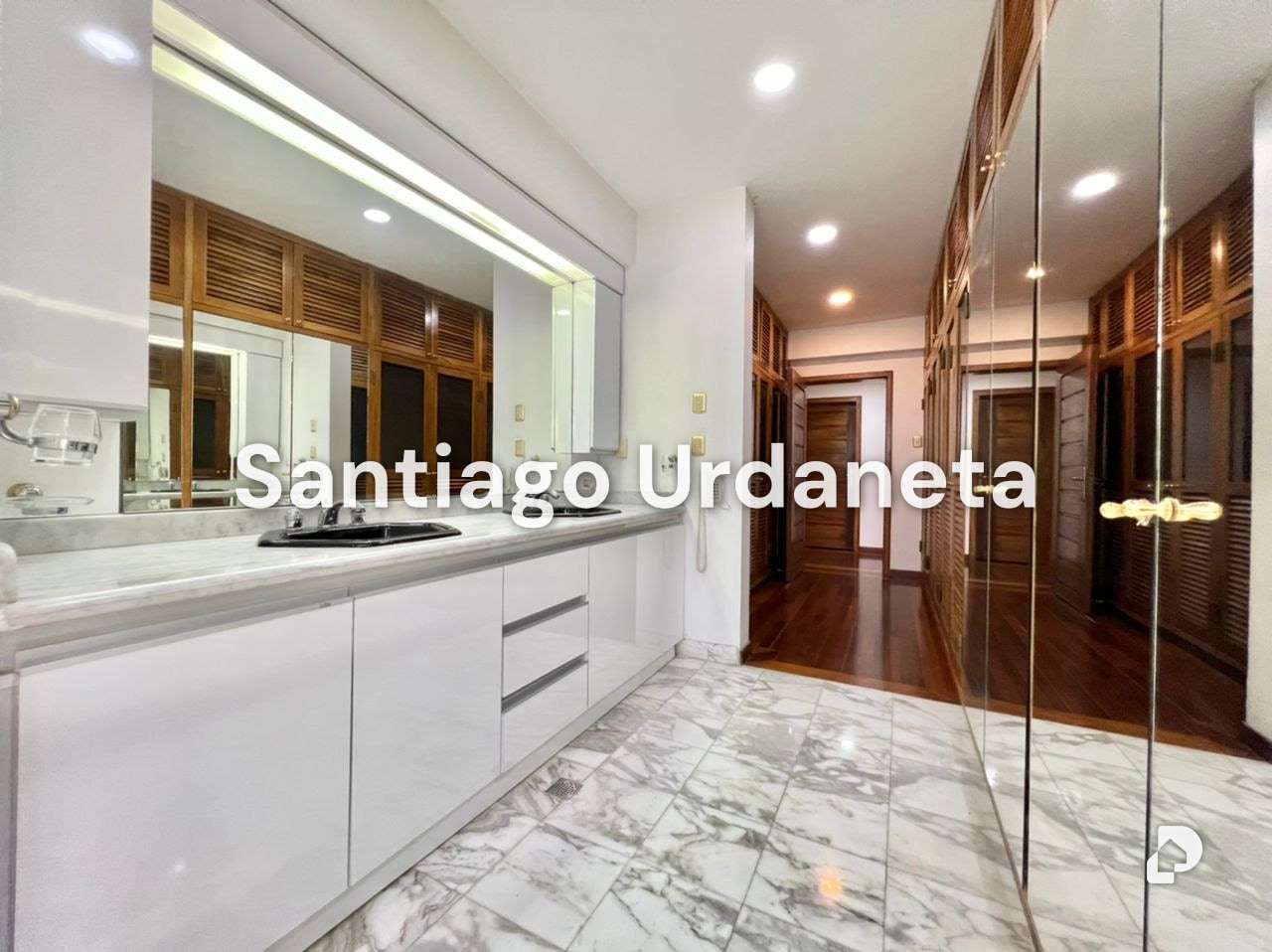 House in Lomas de Las Mercedes, Caracas – 14