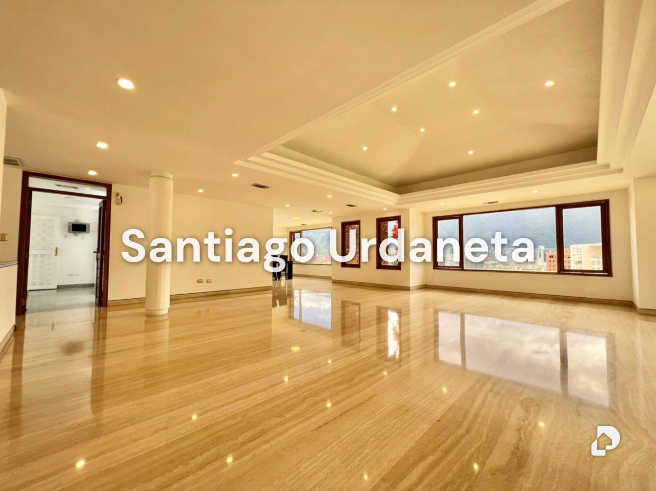 House in Lomas de Las Mercedes, Caracas – 3
