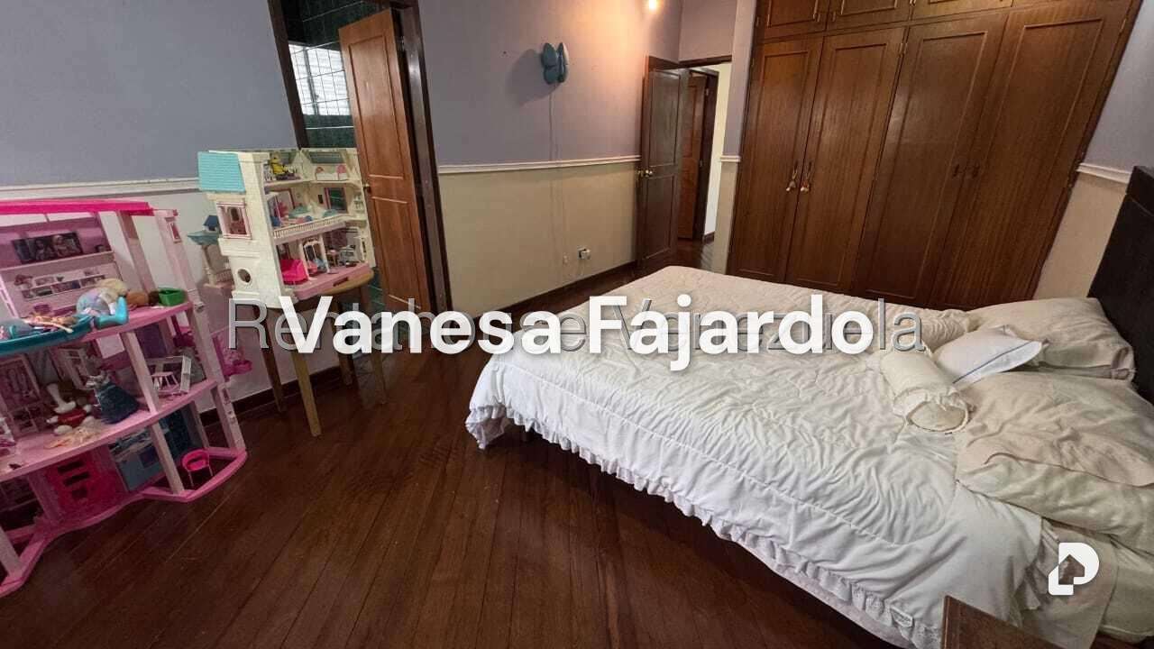 Casa en Colinas del Tamanaco, Caracas – 5