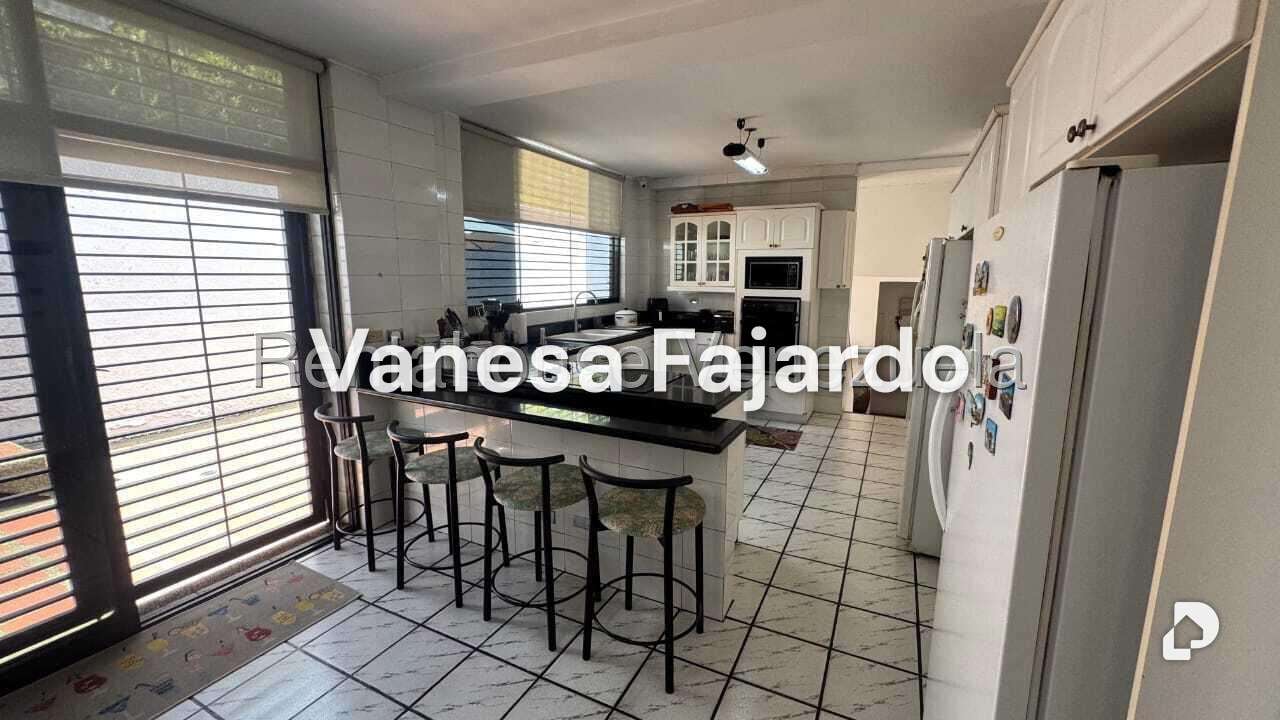 Casa en Colinas del Tamanaco, Caracas – 20