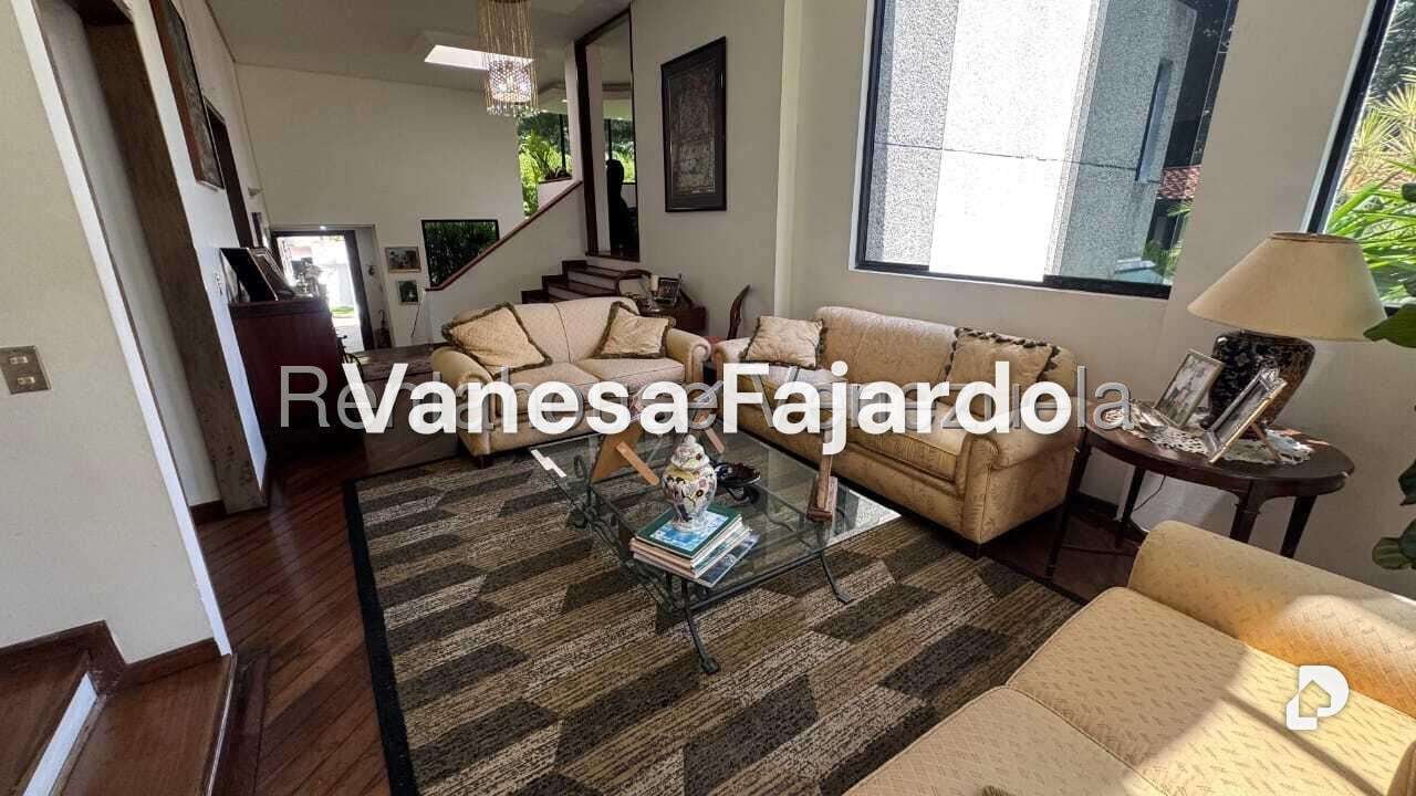 Casa en Colinas del Tamanaco, Caracas – 17