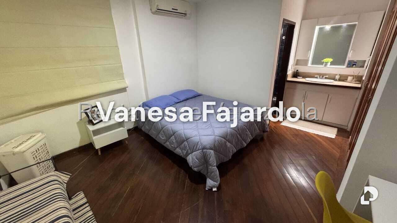 Casa en Colinas del Tamanaco, Caracas – 30