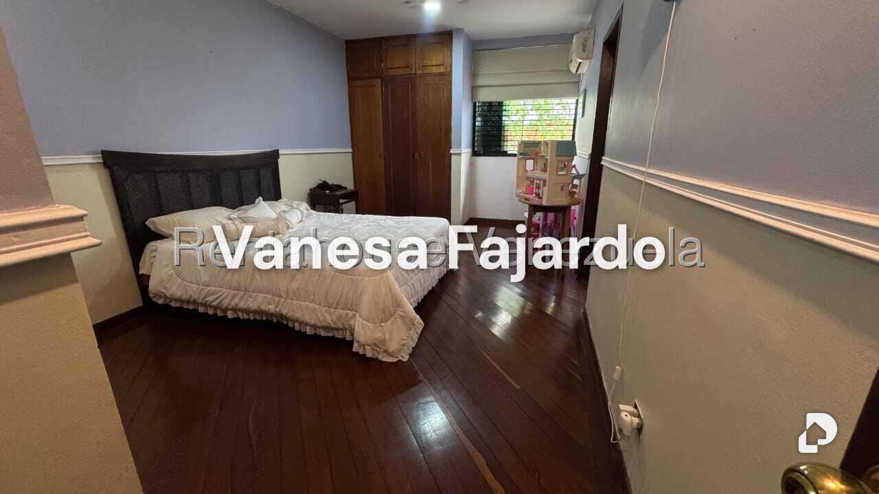 Casa en Colinas del Tamanaco, Caracas – 26