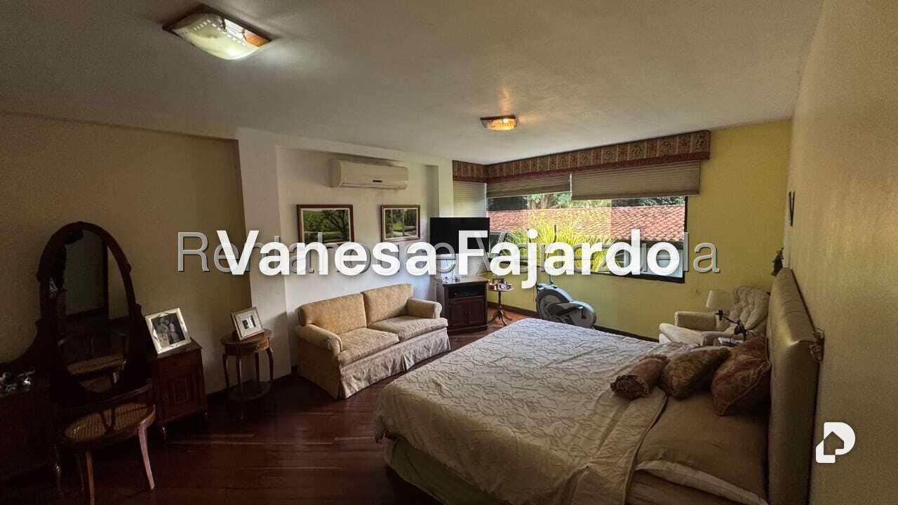 Casa en Colinas del Tamanaco, Caracas – 4