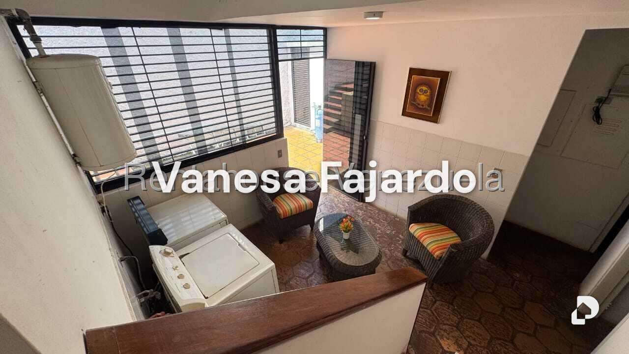 Casa en Colinas del Tamanaco, Caracas – 18