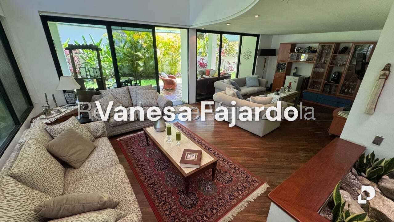 Casa en Colinas del Tamanaco, Caracas – 16