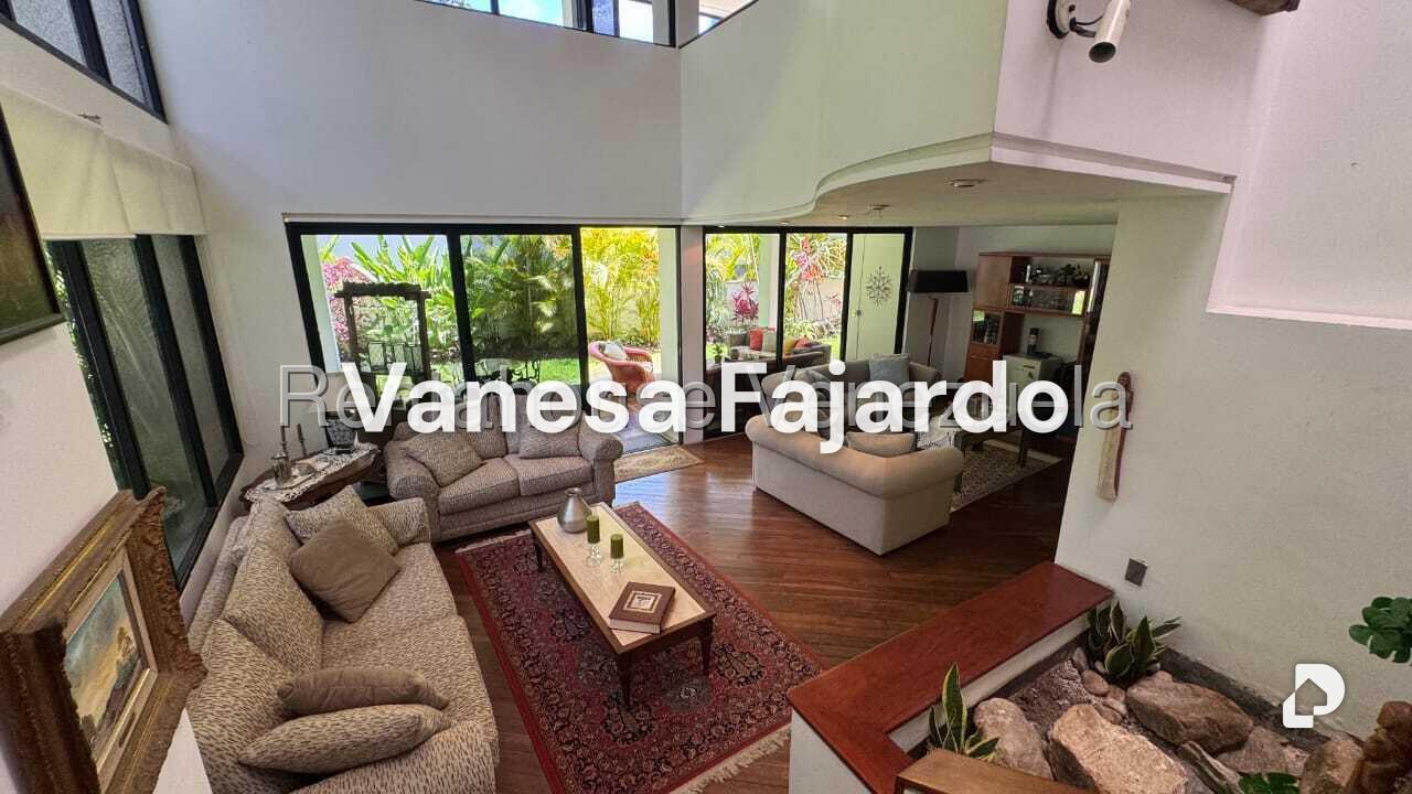 Casa en Colinas del Tamanaco, Caracas – 2