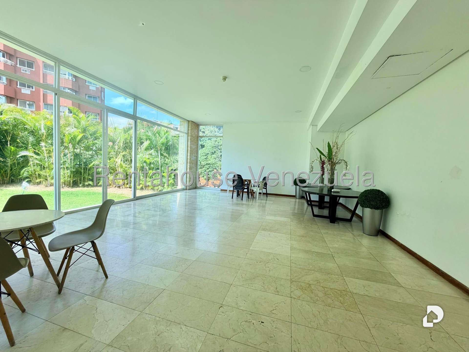 Apartamento en El Rosal, Caracas – 10