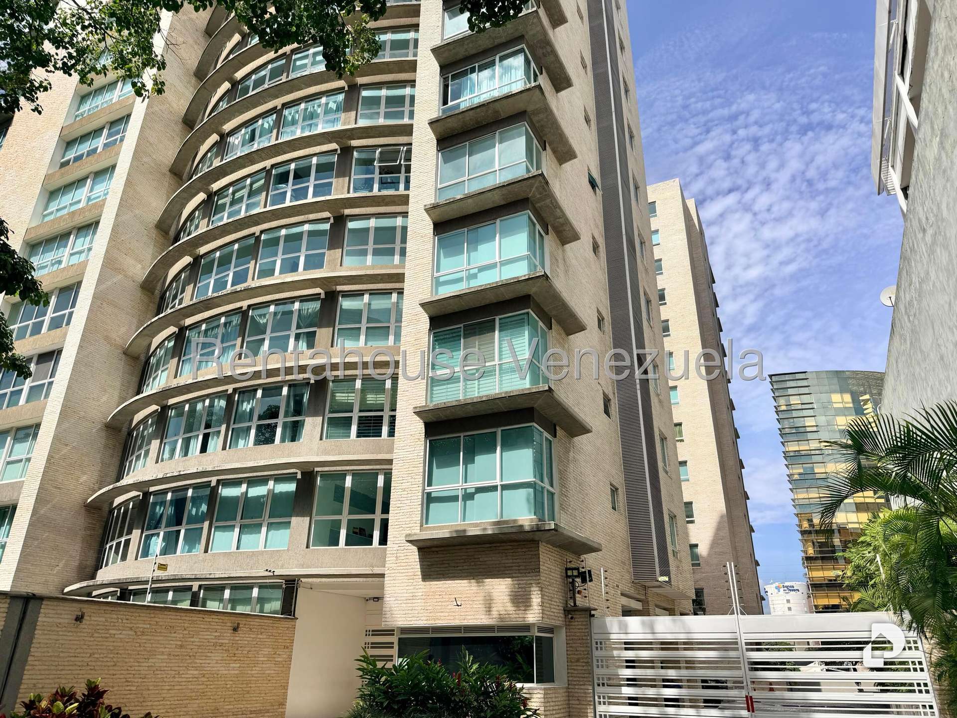 Apartamento en El Rosal, Caracas – 2