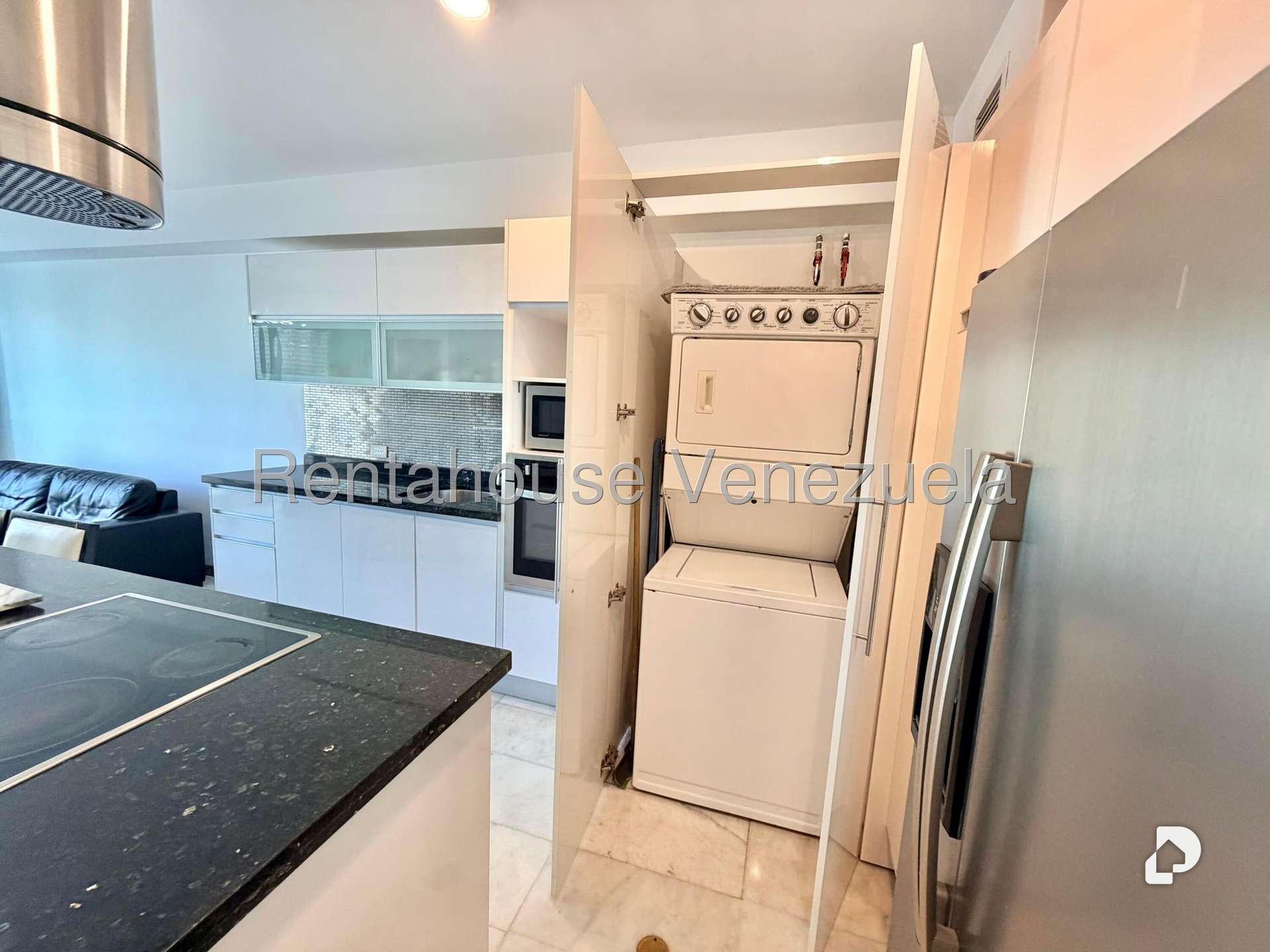 Apartamento en El Rosal, Caracas – 17