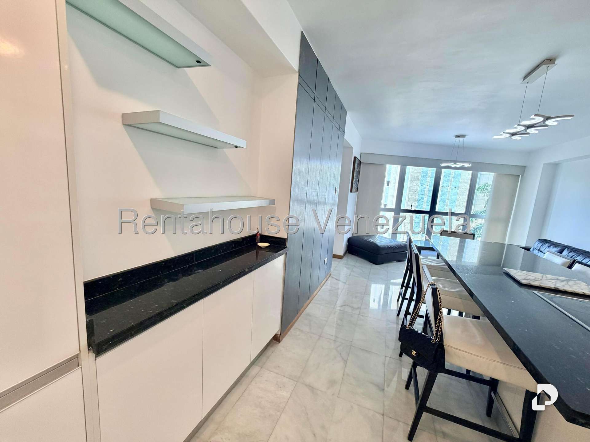 Apartamento en El Rosal, Caracas – 15