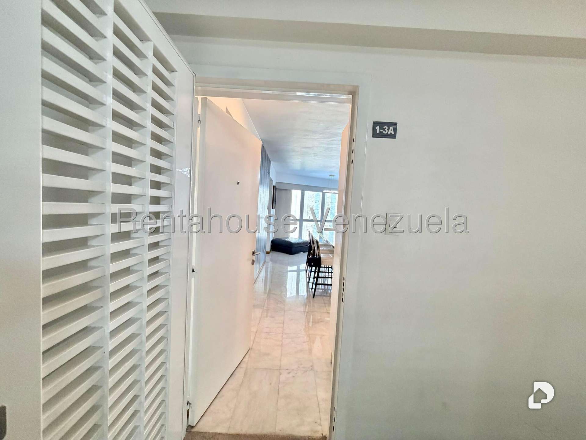 Apartamento en El Rosal, Caracas – 14