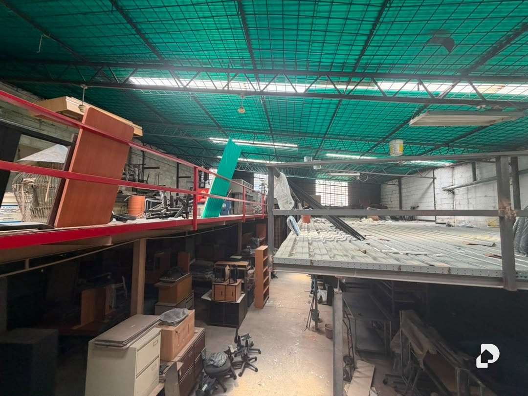 Local comercial en La Yaguara, Caracas – 13