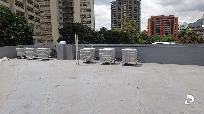 Building in Los Dos Caminos, Caracas – 33