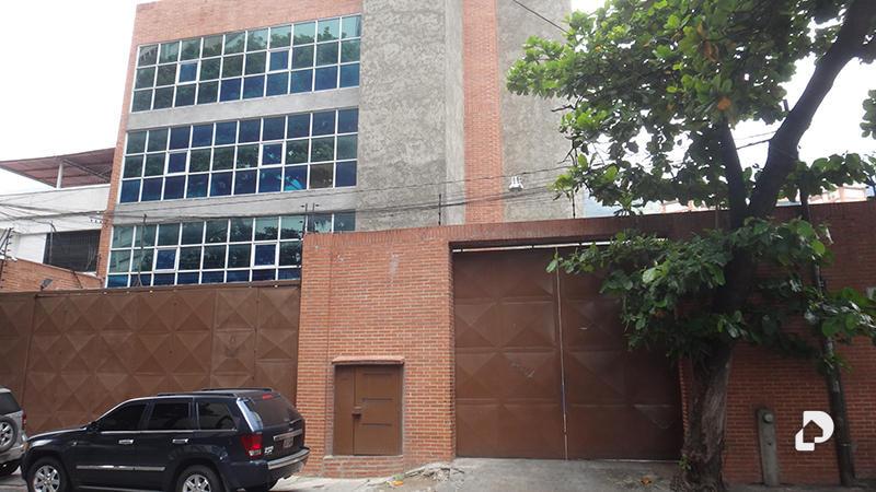 Building in Los Dos Caminos, Caracas – 2