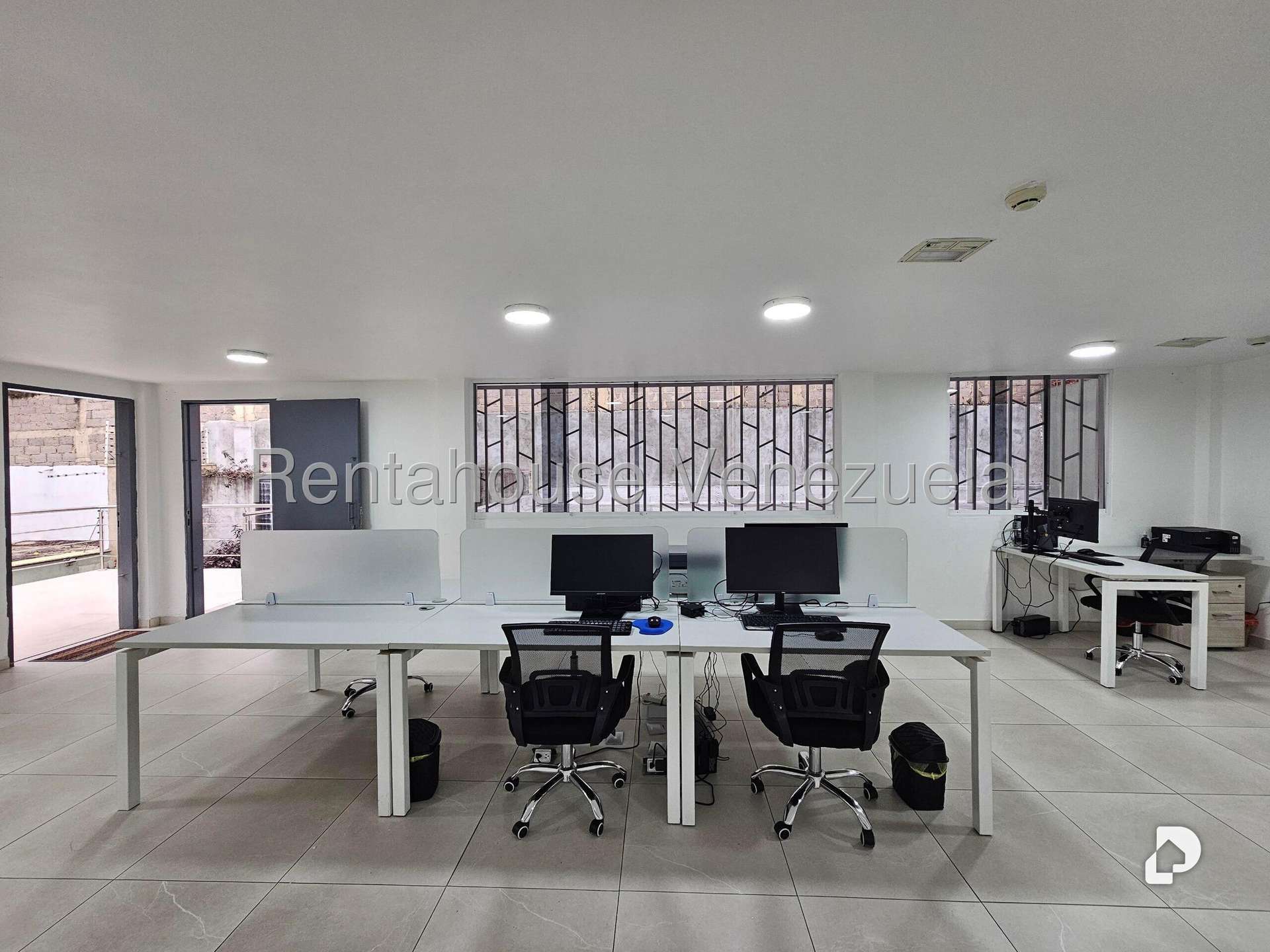 Local comercial en Santa Eduvigis, Caracas – 23