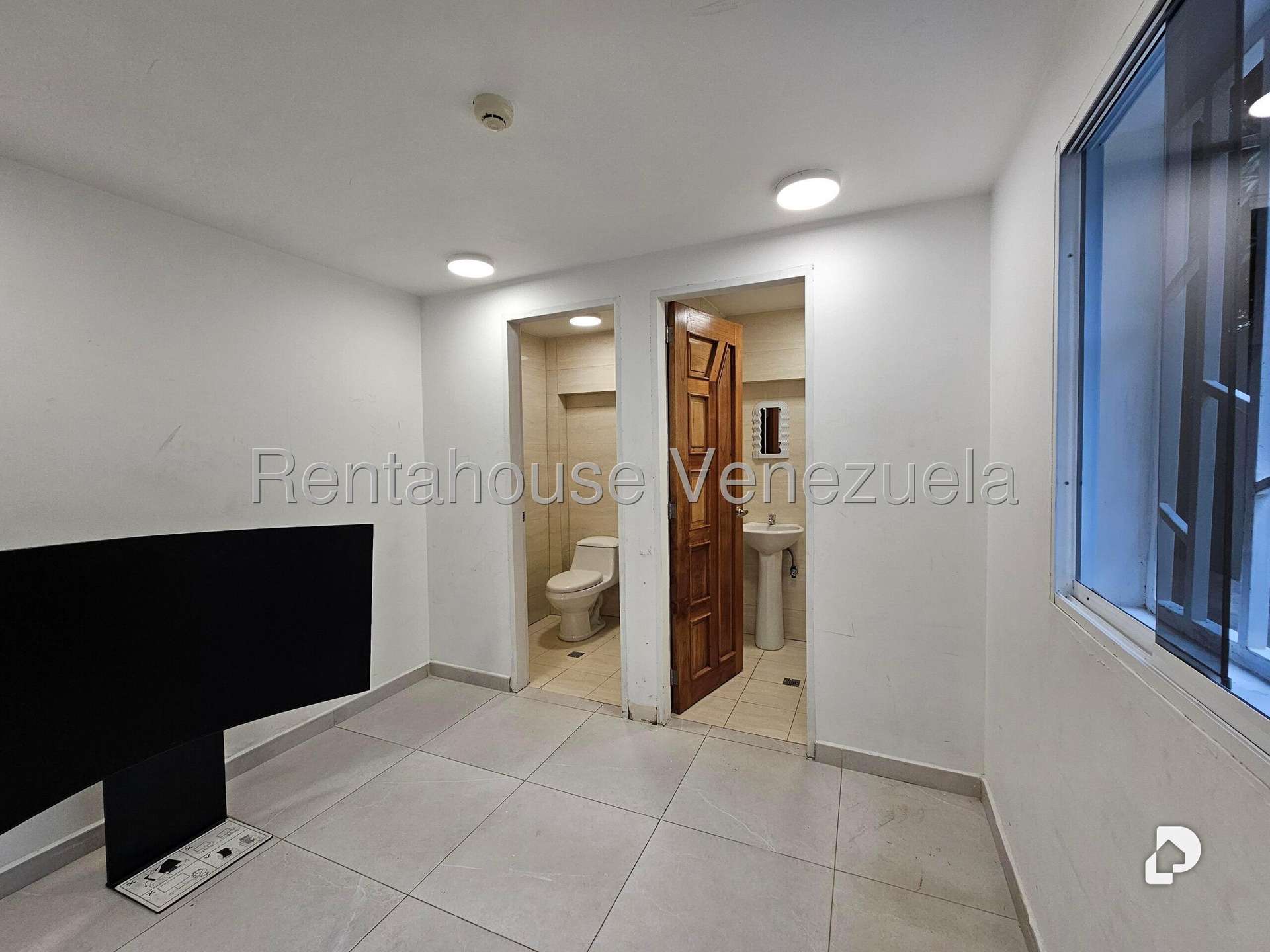 Local comercial en Santa Eduvigis, Caracas – 11