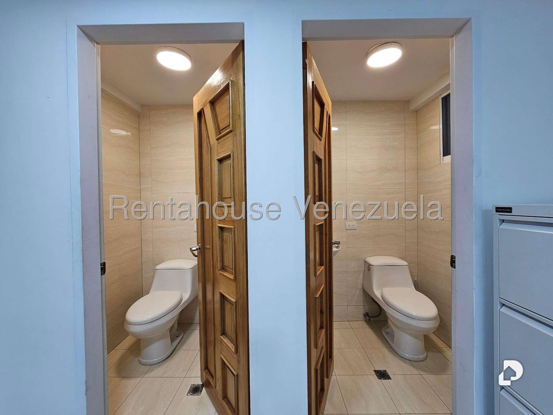 Local comercial en Santa Eduvigis, Caracas – 24
