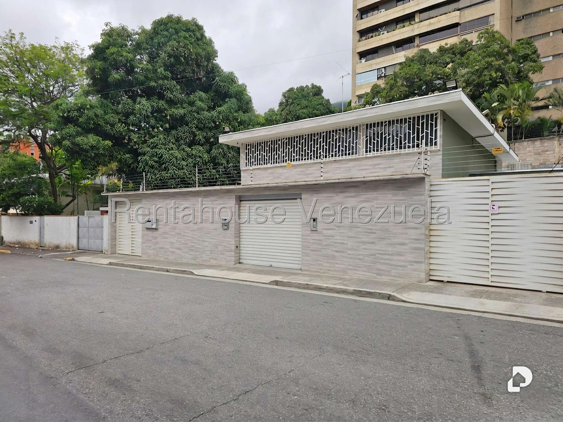 Local comercial en Santa Eduvigis, Caracas – 1