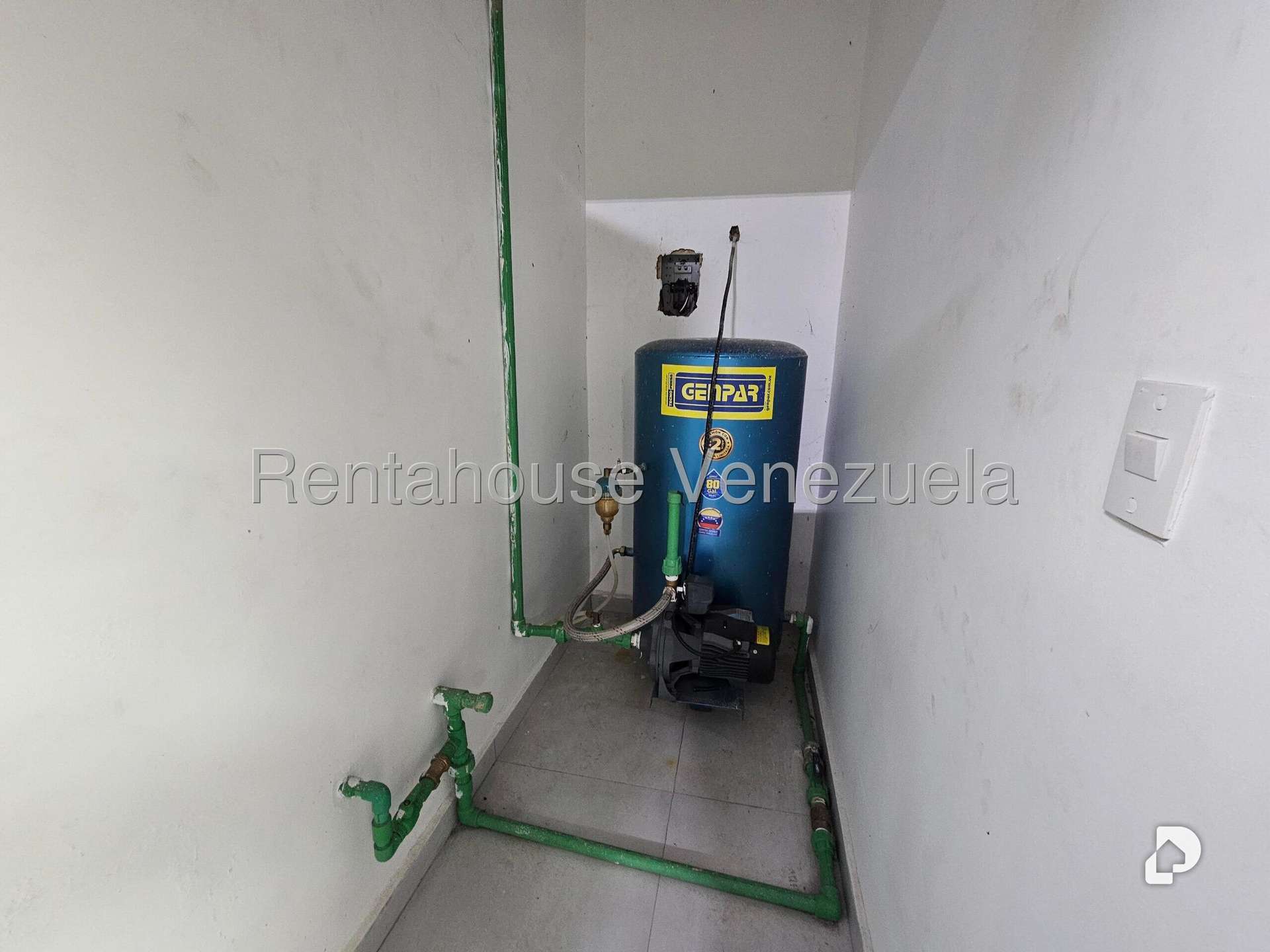 Local comercial en Santa Eduvigis, Caracas – 35