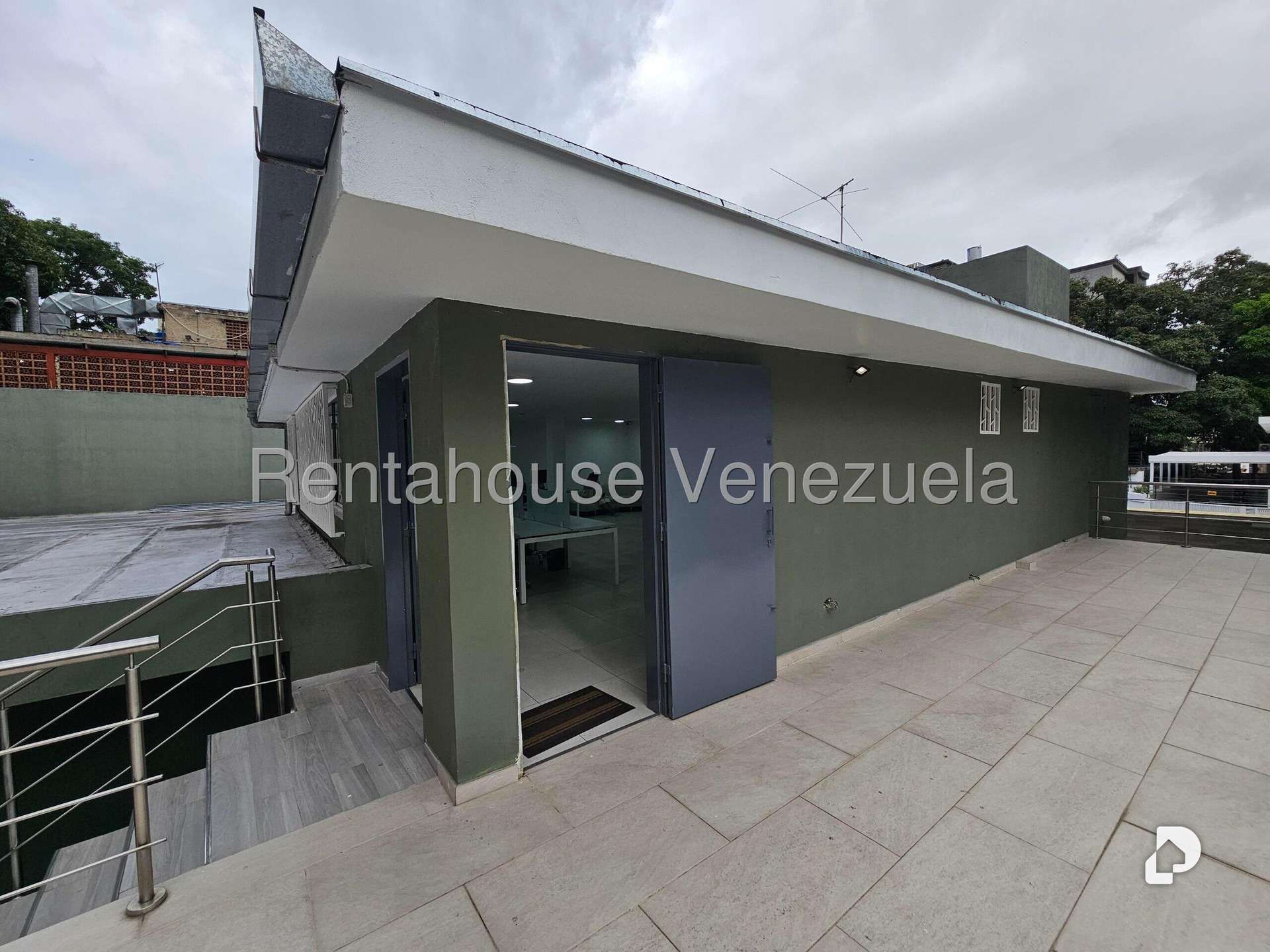 Local comercial en Santa Eduvigis, Caracas – 18