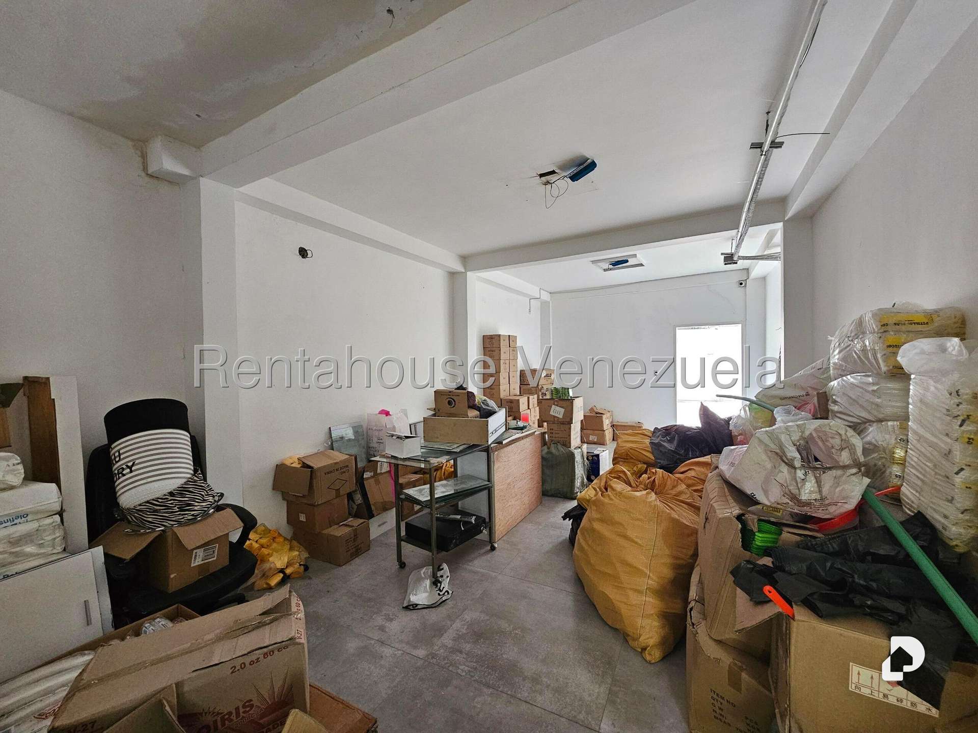Local comercial en Santa Eduvigis, Caracas – 16