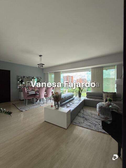 Apartamento en Las Mesetas de Santa Rosa de Lima, Caracas – 12