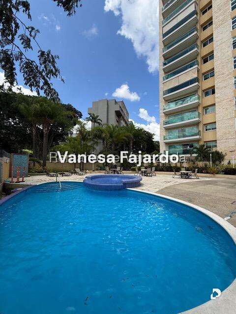 Apartamento en Las Mesetas de Santa Rosa de Lima, Caracas – 11