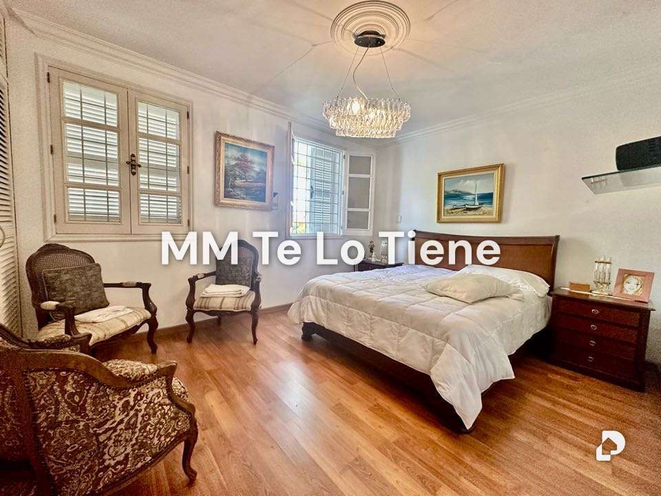 Casa en Lomas de La Lagunita, Caracas – 11