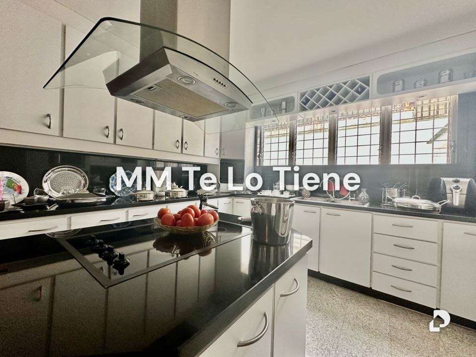 Casa en Lomas de La Lagunita, Caracas – 9