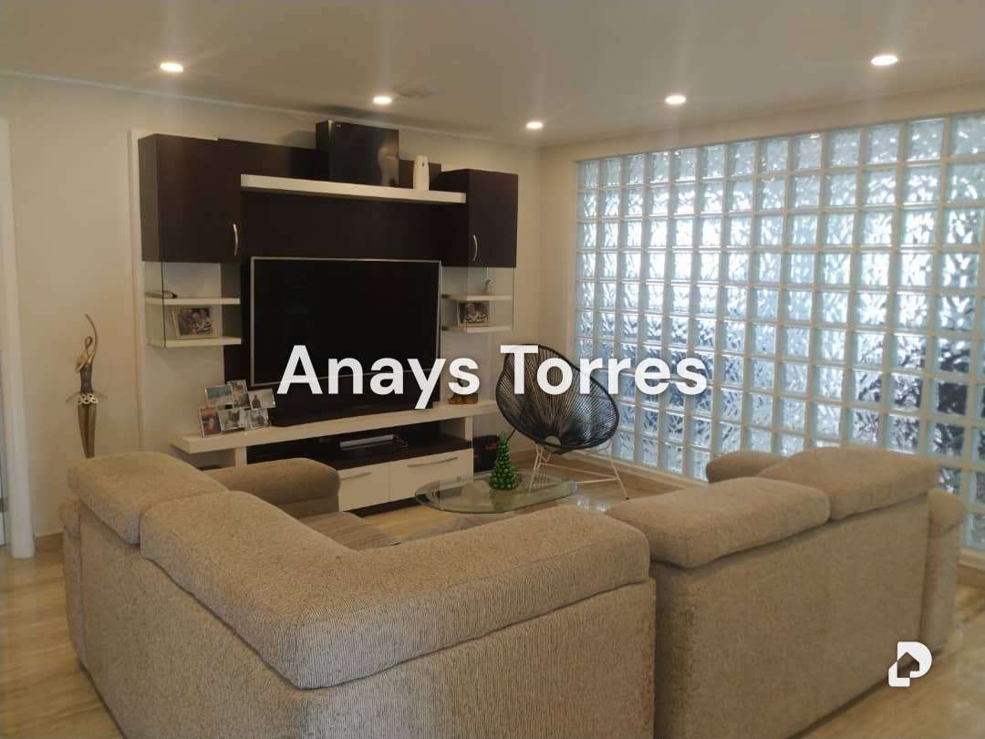 Casa en Rosaleda Norte, Altos Mirandinos – 11