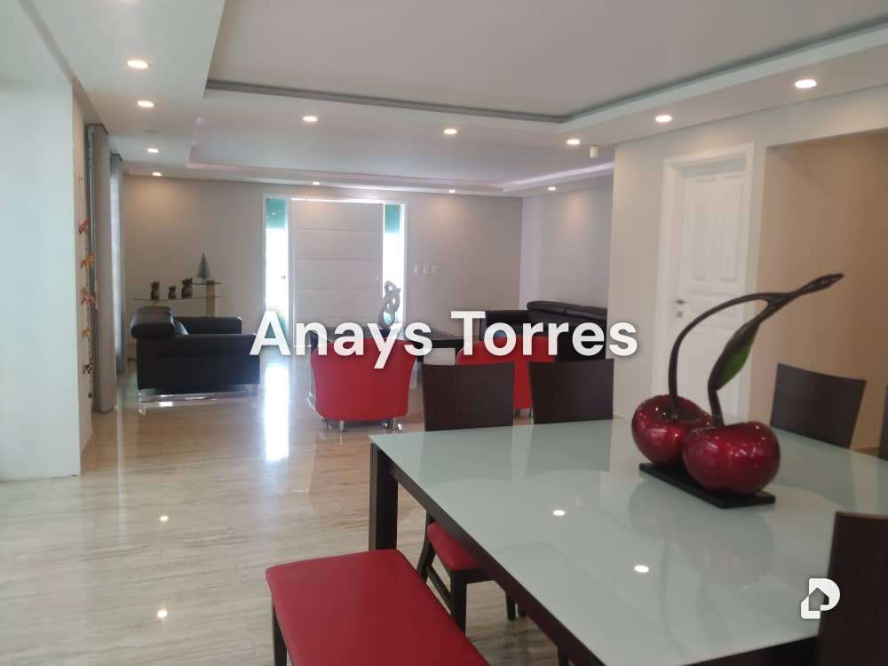 Casa en Rosaleda Norte, Altos Mirandinos – 4
