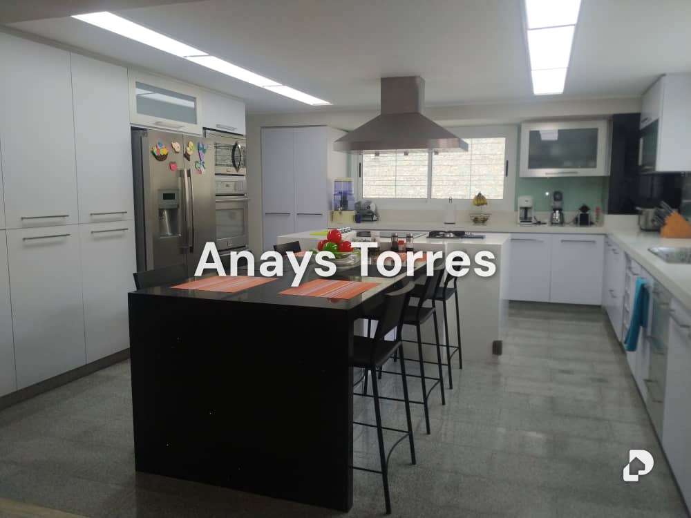 Casa en Rosaleda Norte, Altos Mirandinos – 17